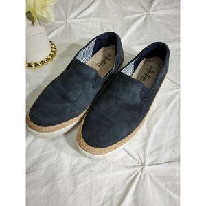 CLARKS collection 7.5  COMFORTABLE slip on shoes blue suede